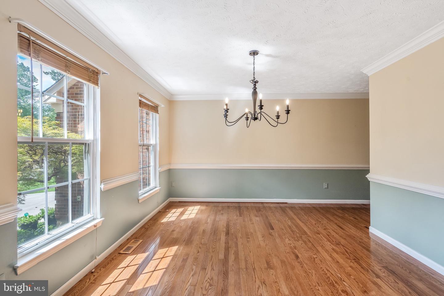 16715 TINTAGEL CT, DUMFRIES, Virginia 22025, 5 Bedrooms Bedrooms, ,3 BathroomsBathrooms,Residential,For sale,16715 TINTAGEL CT,VAPW2097776 MLS # VAPW2097776