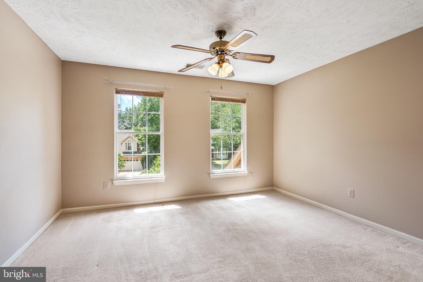 16715 TINTAGEL CT, DUMFRIES, Virginia 22025, 5 Bedrooms Bedrooms, ,3 BathroomsBathrooms,Residential,For sale,16715 TINTAGEL CT,VAPW2097776 MLS # VAPW2097776