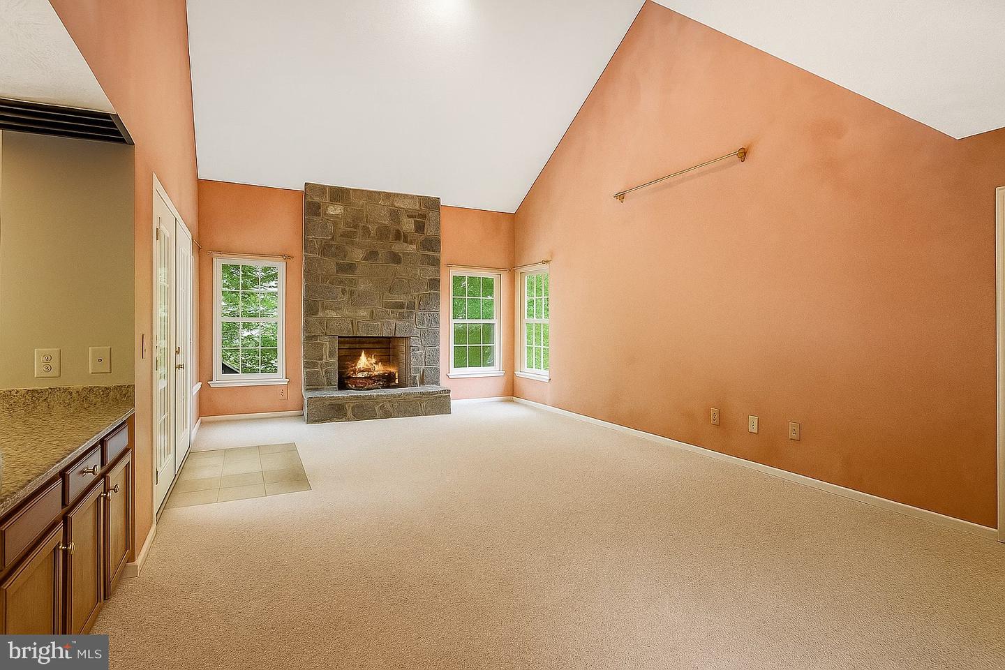 16715 TINTAGEL CT, DUMFRIES, Virginia 22025, 5 Bedrooms Bedrooms, ,3 BathroomsBathrooms,Residential,For sale,16715 TINTAGEL CT,VAPW2097776 MLS # VAPW2097776