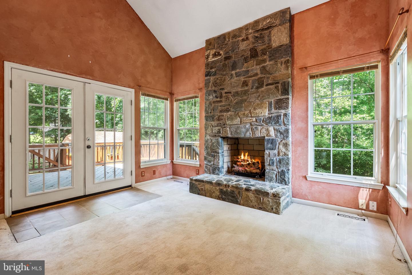16715 TINTAGEL CT, DUMFRIES, Virginia 22025, 5 Bedrooms Bedrooms, ,3 BathroomsBathrooms,Residential,For sale,16715 TINTAGEL CT,VAPW2097776 MLS # VAPW2097776