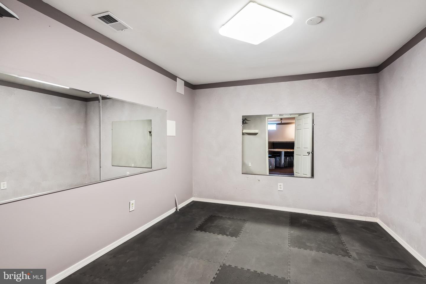 16715 TINTAGEL CT, DUMFRIES, Virginia 22025, 5 Bedrooms Bedrooms, ,3 BathroomsBathrooms,Residential,For sale,16715 TINTAGEL CT,VAPW2097776 MLS # VAPW2097776