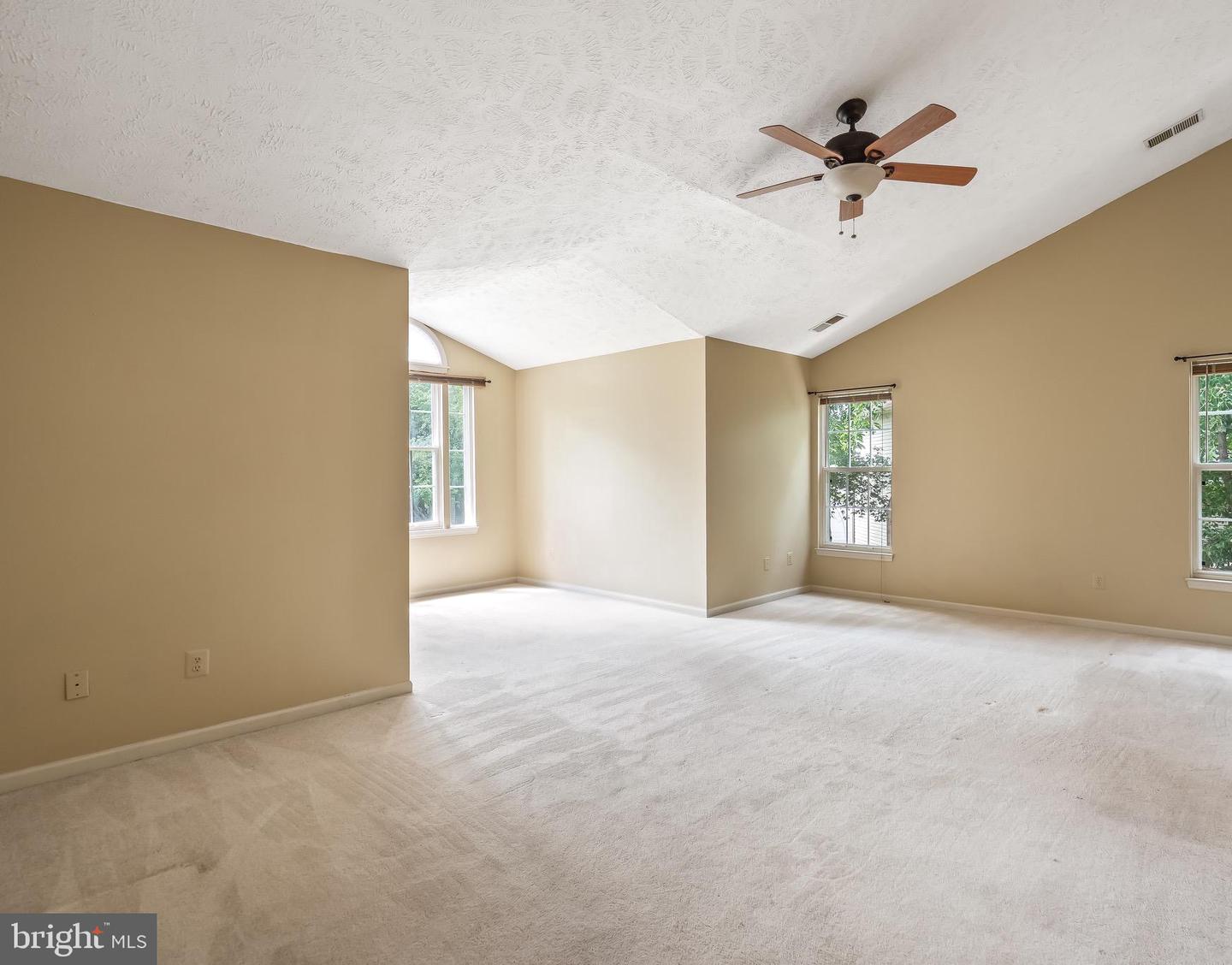 16715 TINTAGEL CT, DUMFRIES, Virginia 22025, 5 Bedrooms Bedrooms, ,3 BathroomsBathrooms,Residential,For sale,16715 TINTAGEL CT,VAPW2097776 MLS # VAPW2097776