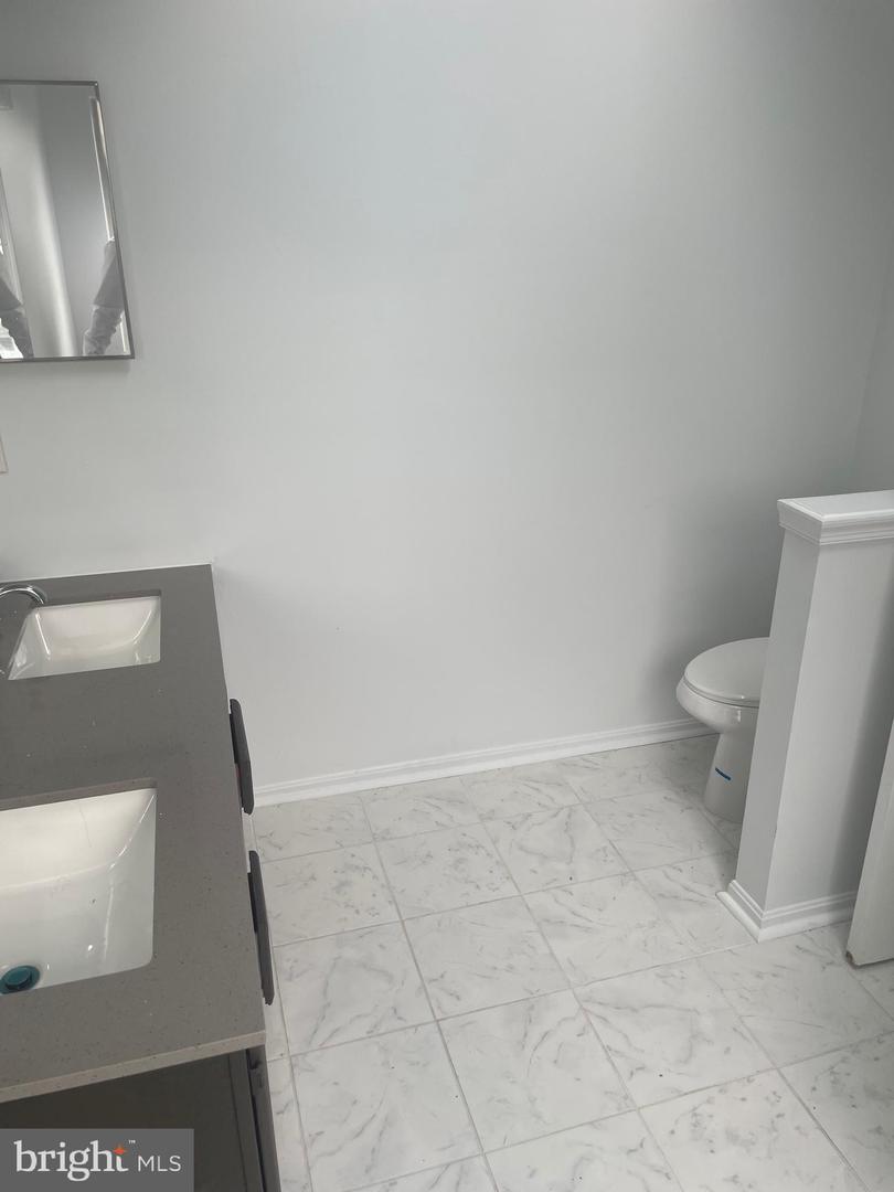 14621 STREAM POND DR, CENTREVILLE, Virginia 20120, 4 Bedrooms Bedrooms, ,3 BathroomsBathrooms,Residential,For sale,14621 STREAM POND DR,VAFX2249994 MLS # VAFX2249994