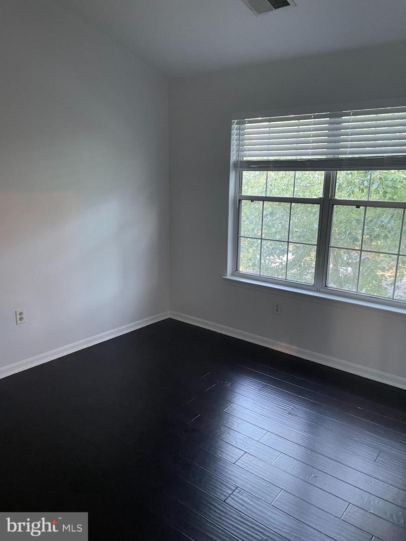 14621 STREAM POND DR, CENTREVILLE, Virginia 20120, 4 Bedrooms Bedrooms, ,3 BathroomsBathrooms,Residential,For sale,14621 STREAM POND DR,VAFX2249994 MLS # VAFX2249994