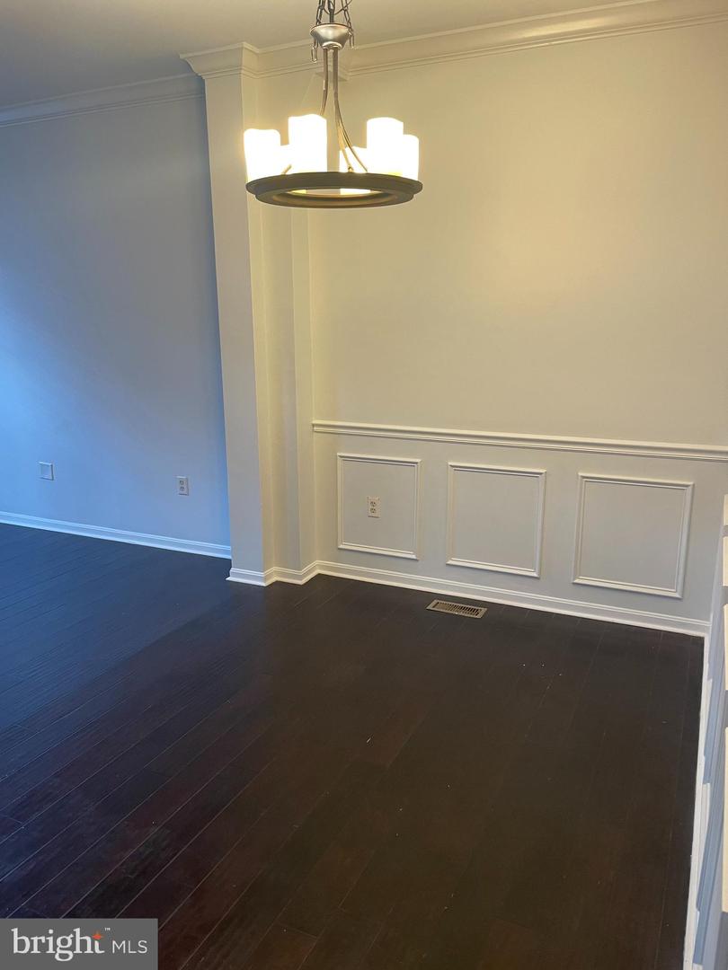 14621 STREAM POND DR, CENTREVILLE, Virginia 20120, 4 Bedrooms Bedrooms, ,3 BathroomsBathrooms,Residential,For sale,14621 STREAM POND DR,VAFX2249994 MLS # VAFX2249994