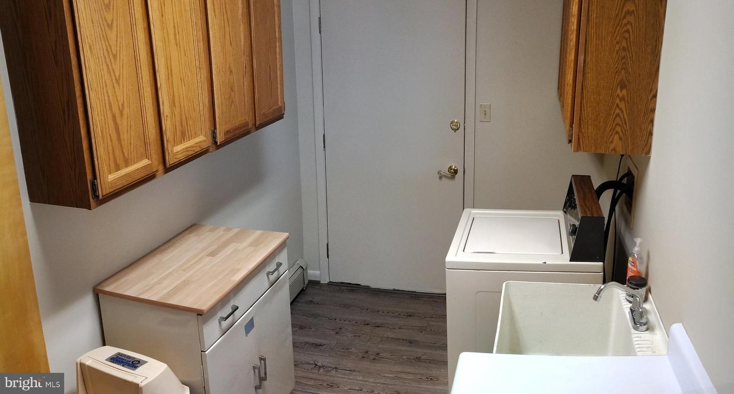 16 PARK AVE, LURAY, Virginia 22835, 3 Bedrooms Bedrooms, ,2 BathroomsBathrooms,Residential,For sale,16 PARK AVE,VAPA2005072 MLS # VAPA2005072