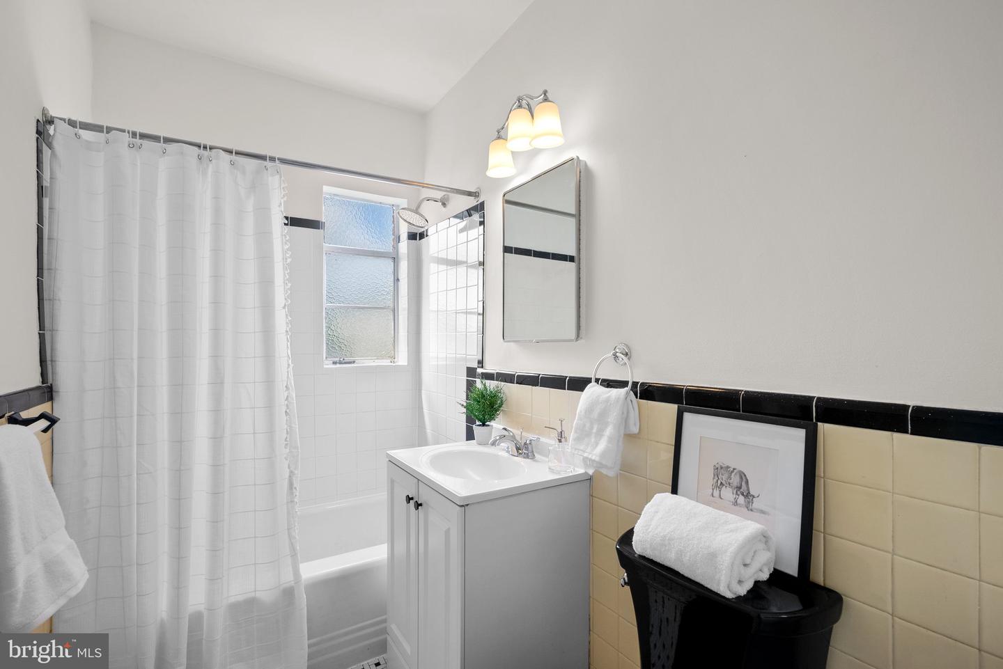 2500 Q ST NW #435, WASHINGTON, District Of Columbia 20007, 1 Bedroom Bedrooms, ,1 BathroomBathrooms,Residential,For sale,2500 Q ST NW #435,DCDC2207428 MLS # DCDC2207428