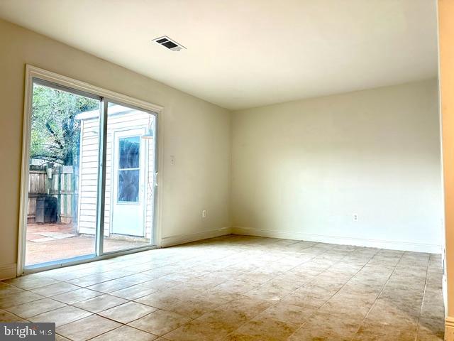 7851 W POINT CT, MANASSAS, Virginia 20109, 3 Bedrooms Bedrooms, ,2 BathroomsBathrooms,Residential,For sale,7851 W POINT CT,VAPW2097696 MLS # VAPW2097696