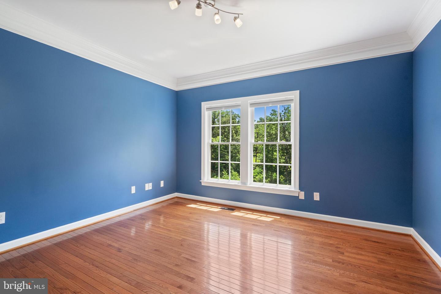 5617 JAMES GUNNELL LN, ALEXANDRIA, Virginia 22310, 5 Bedrooms Bedrooms, ,4 BathroomsBathrooms,Residential,For sale,5617 JAMES GUNNELL LN,VAFX2250006 MLS # VAFX2250006