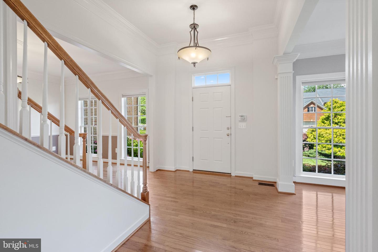 5617 JAMES GUNNELL LN, ALEXANDRIA, Virginia 22310, 5 Bedrooms Bedrooms, ,4 BathroomsBathrooms,Residential,For sale,5617 JAMES GUNNELL LN,VAFX2250006 MLS # VAFX2250006