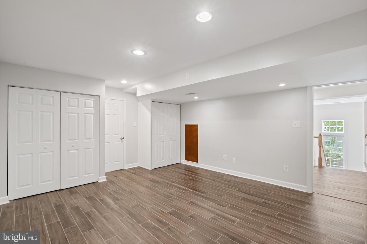 5617 JAMES GUNNELL LN, ALEXANDRIA, Virginia 22310, 5 Bedrooms Bedrooms, ,4 BathroomsBathrooms,Residential,For sale,5617 JAMES GUNNELL LN,VAFX2250006 MLS # VAFX2250006