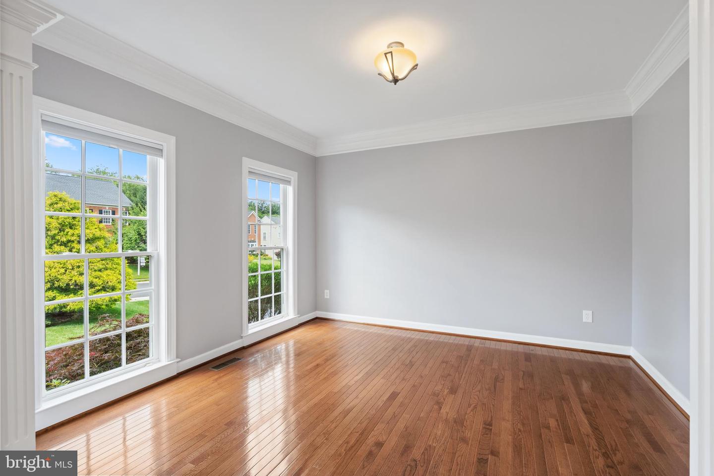 5617 JAMES GUNNELL LN, ALEXANDRIA, Virginia 22310, 5 Bedrooms Bedrooms, ,4 BathroomsBathrooms,Residential,For sale,5617 JAMES GUNNELL LN,VAFX2250006 MLS # VAFX2250006