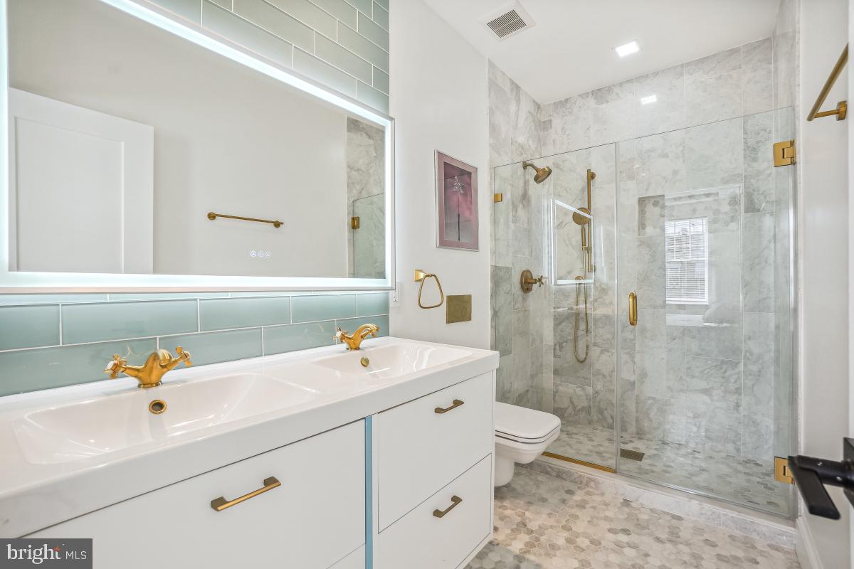 4420 15TH ST NW, WASHINGTON, District Of Columbia 20011, 4 Bedrooms Bedrooms, ,3 BathroomsBathrooms,Residential,For sale,4420 15TH ST NW,DCDC2207432 MLS # DCDC2207432