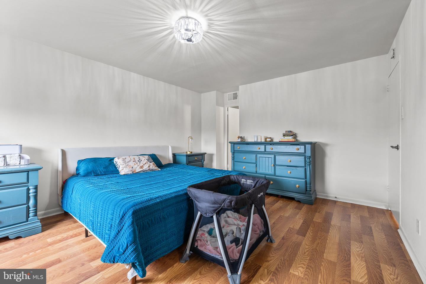 5340 HOLMES RUN PKWY #614, ALEXANDRIA, Virginia 22304, 3 Bedrooms Bedrooms, ,2 BathroomsBathrooms,Residential,For sale,5340 HOLMES RUN PKWY #614,VAAX2046830 MLS # VAAX2046830