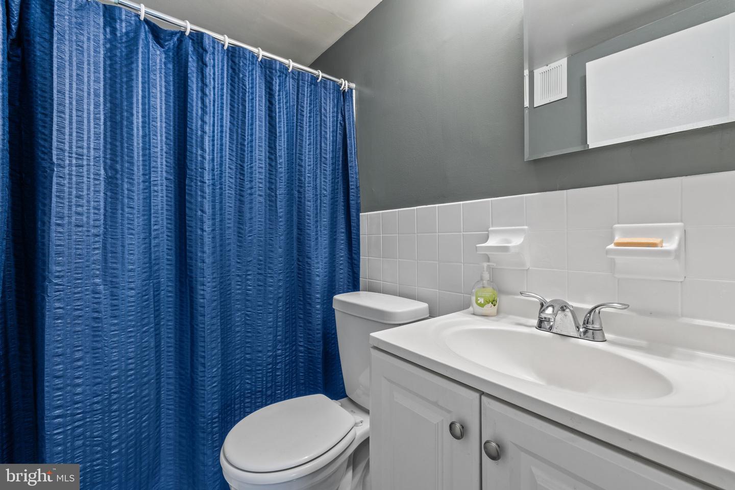 5340 HOLMES RUN PKWY #614, ALEXANDRIA, Virginia 22304, 3 Bedrooms Bedrooms, ,2 BathroomsBathrooms,Residential,For sale,5340 HOLMES RUN PKWY #614,VAAX2046830 MLS # VAAX2046830