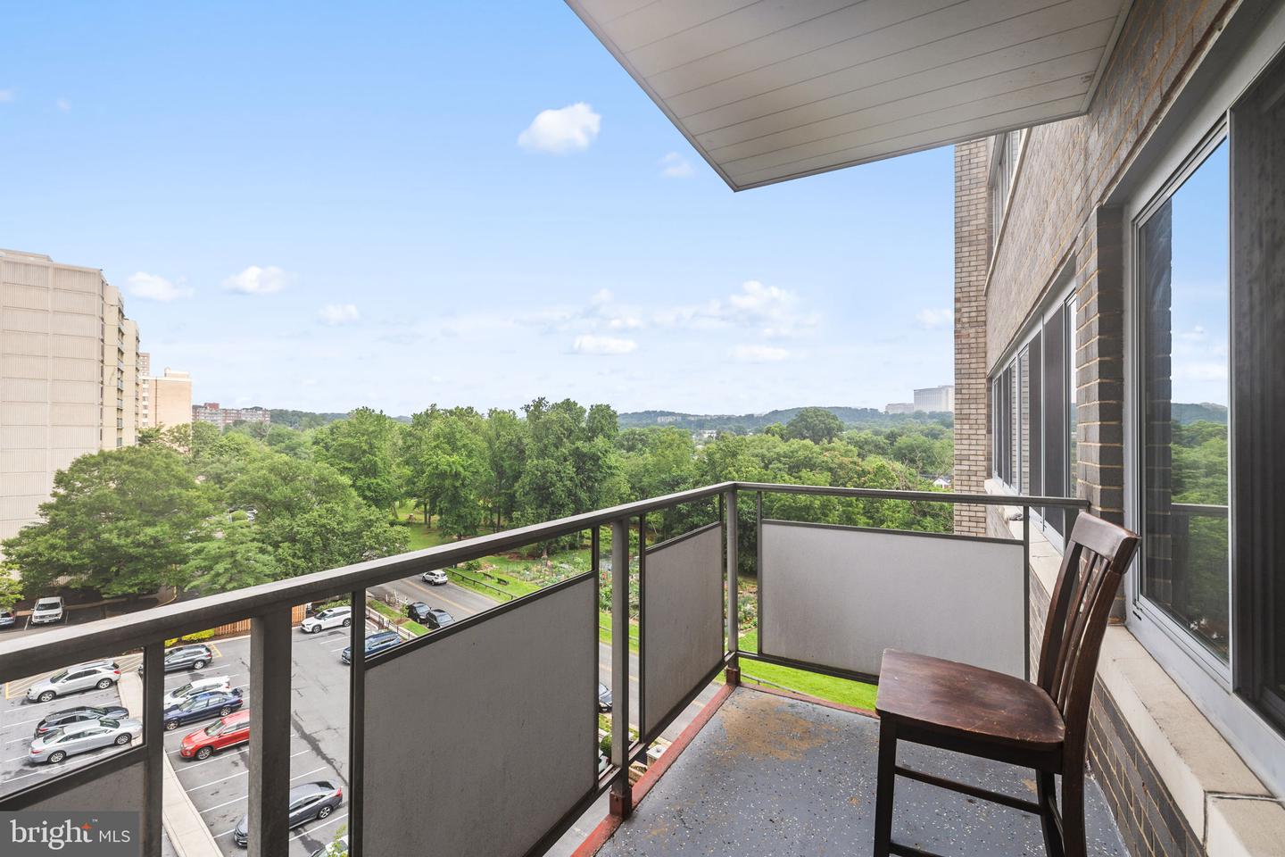 5340 HOLMES RUN PKWY #614, ALEXANDRIA, Virginia 22304, 3 Bedrooms Bedrooms, ,2 BathroomsBathrooms,Residential,For sale,5340 HOLMES RUN PKWY #614,VAAX2046830 MLS # VAAX2046830
