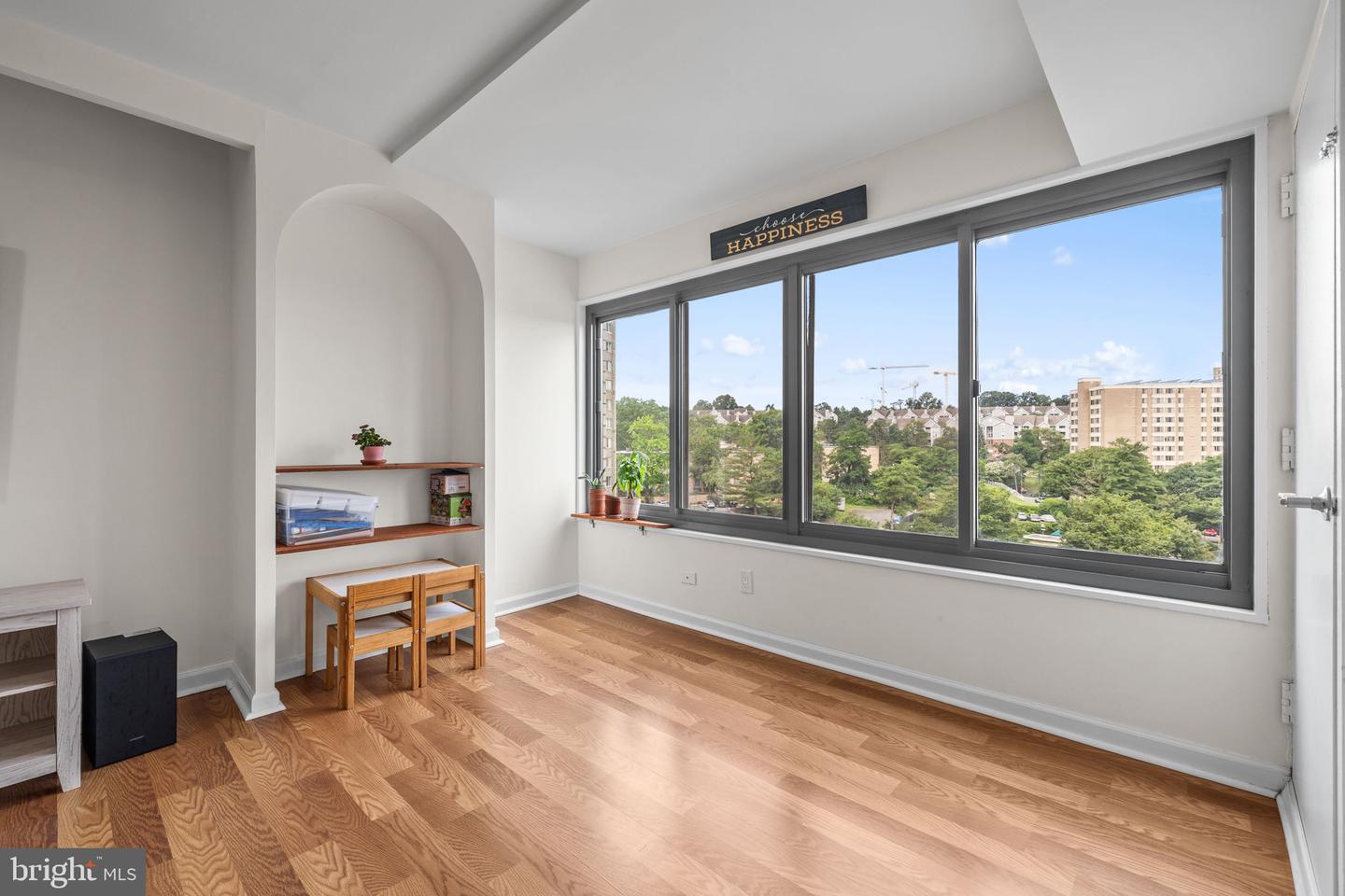 5340 HOLMES RUN PKWY #614, ALEXANDRIA, Virginia 22304, 3 Bedrooms Bedrooms, ,2 BathroomsBathrooms,Residential,For sale,5340 HOLMES RUN PKWY #614,VAAX2046830 MLS # VAAX2046830
