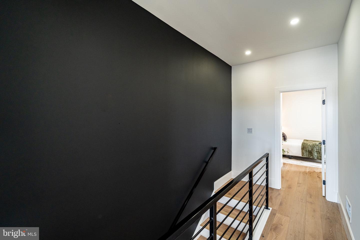 2517 ONTARIO RD NW #7, WASHINGTON, District Of Columbia 20009, 3 Bedrooms Bedrooms, ,2 BathroomsBathrooms,Residential,For sale,2517 ONTARIO RD NW #7,DCDC2207110 MLS # DCDC2207110
