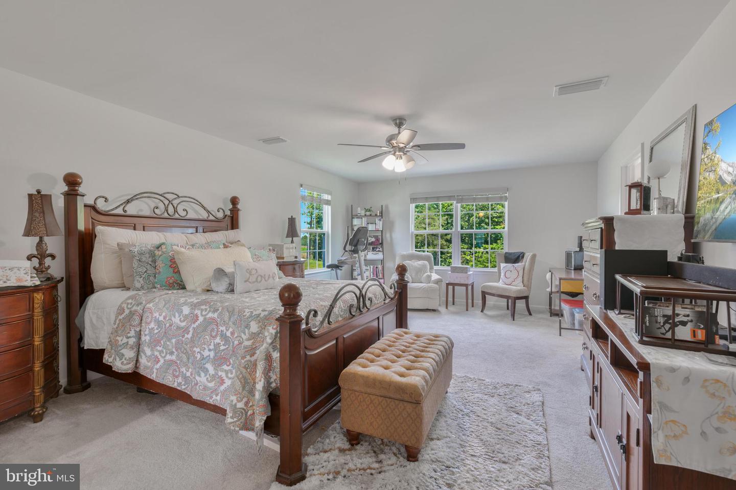 8903 MAPLE RUN DR, FREDERICKSBURG, Virginia 22407, 5 Bedrooms Bedrooms, ,3 BathroomsBathrooms,Residential,For sale,8903 MAPLE RUN DR,VASP2034118 MLS # VASP2034118