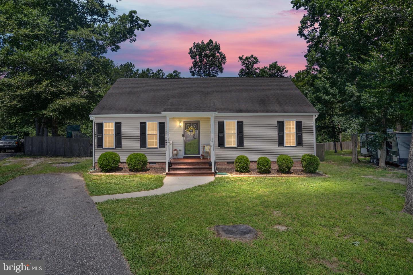 104 ST CHARLES CT, AYLETT, Virginia 23009, 3 Bedrooms Bedrooms, ,2 BathroomsBathrooms,Residential,For sale,104 ST CHARLES CT,VAKW2000240 MLS # VAKW2000240