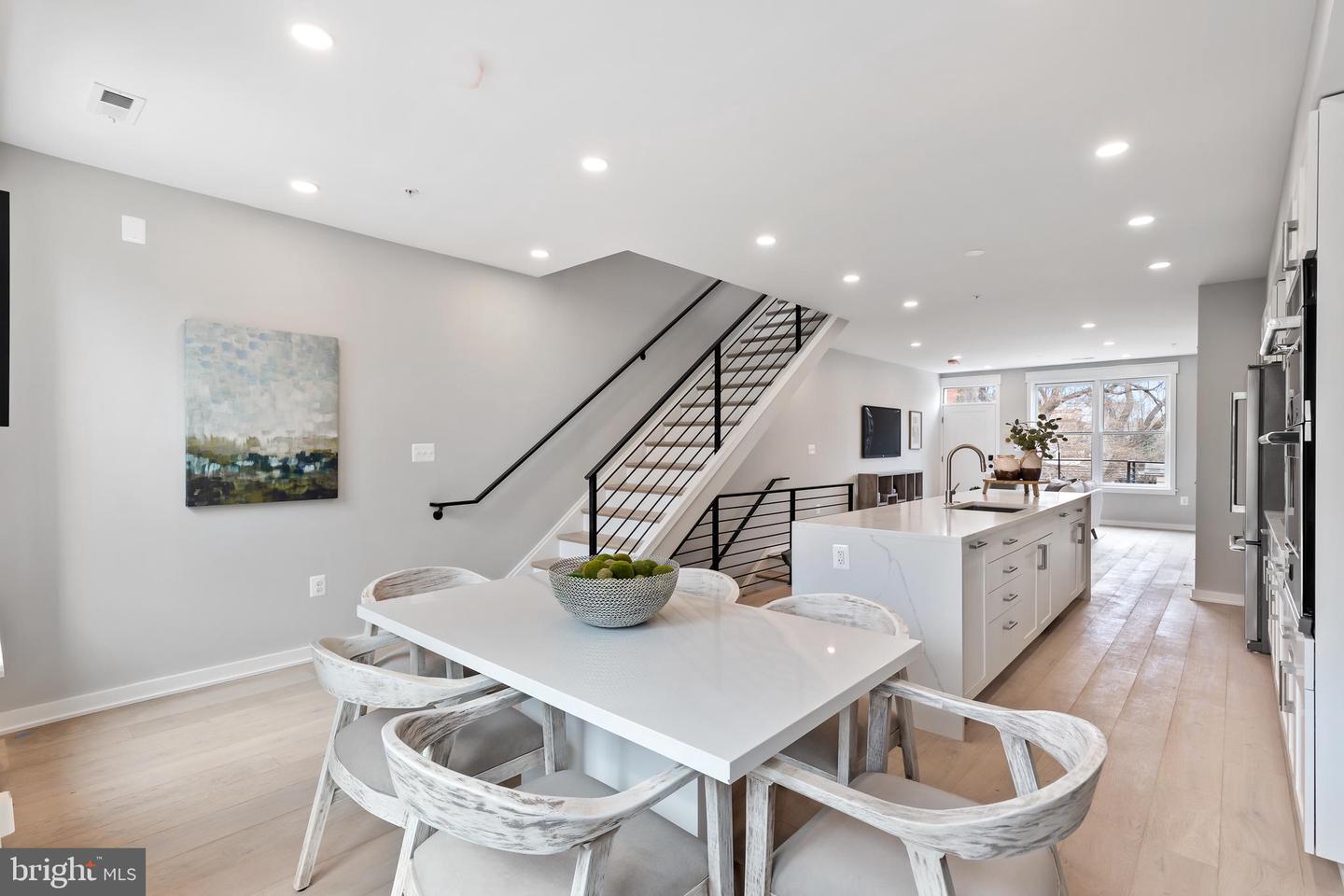 410 D ST SE #A, WASHINGTON, District Of Columbia 20003, 2 Bedrooms Bedrooms, ,2 BathroomsBathrooms,Residential,For sale,410 D ST SE #A,DCDC2207100 MLS # DCDC2207100