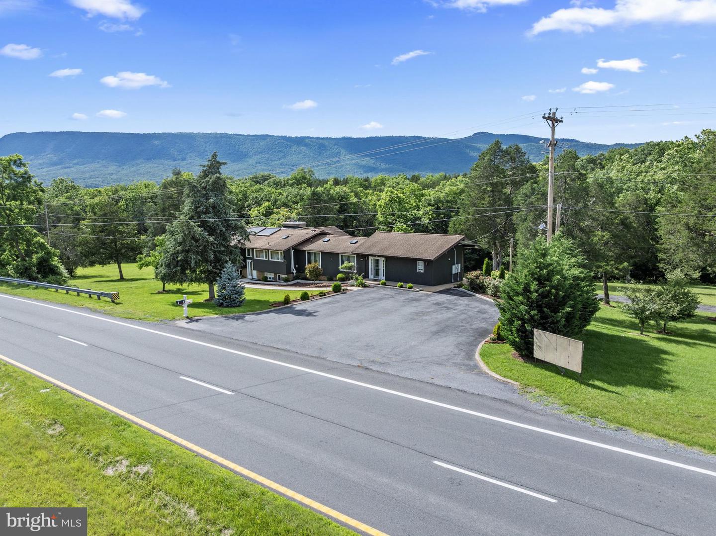 2370 US HIGHWAY 211 W, LURAY, Virginia 22835, 4 Bedrooms Bedrooms, ,3 BathroomsBathrooms,Residential,For sale,2370 US HIGHWAY 211 W,VAPA2005066 MLS # VAPA2005066