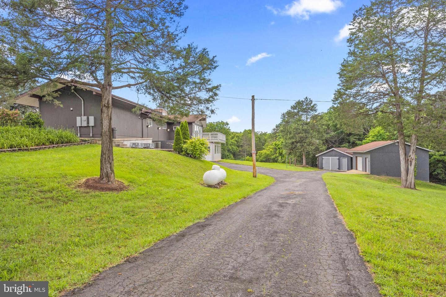 2370 US HIGHWAY 211 W, LURAY, Virginia 22835, 4 Bedrooms Bedrooms, ,3 BathroomsBathrooms,Residential,For sale,2370 US HIGHWAY 211 W,VAPA2005066 MLS # VAPA2005066