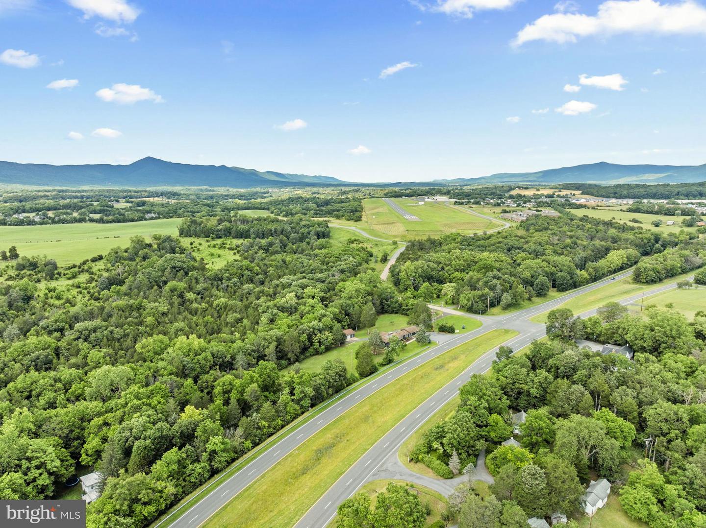 2370 US HIGHWAY 211 W, LURAY, Virginia 22835, 4 Bedrooms Bedrooms, ,3 BathroomsBathrooms,Residential,For sale,2370 US HIGHWAY 211 W,VAPA2005066 MLS # VAPA2005066