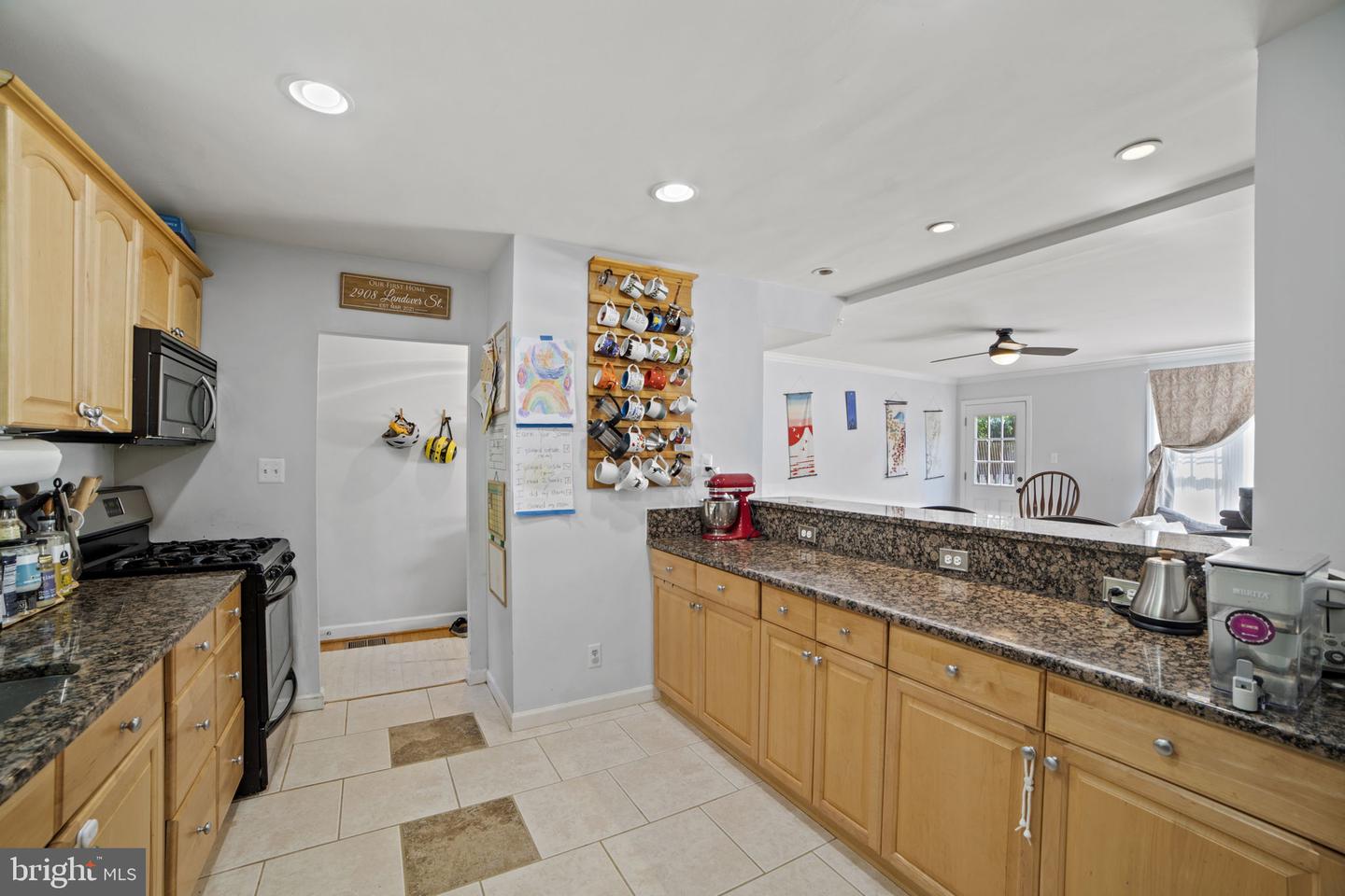 2908 LANDOVER ST, ALEXANDRIA, Virginia 22305, 3 Bedrooms Bedrooms, ,2 BathroomsBathrooms,Residential,For sale,2908 LANDOVER ST,VAAX2046852 MLS # VAAX2046852