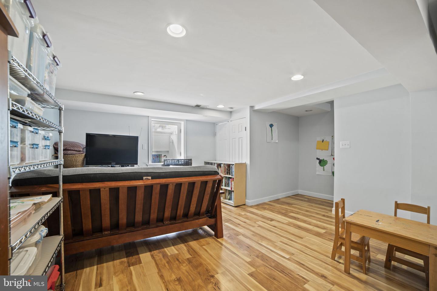 2908 LANDOVER ST, ALEXANDRIA, Virginia 22305, 3 Bedrooms Bedrooms, ,2 BathroomsBathrooms,Residential,For sale,2908 LANDOVER ST,VAAX2046852 MLS # VAAX2046852