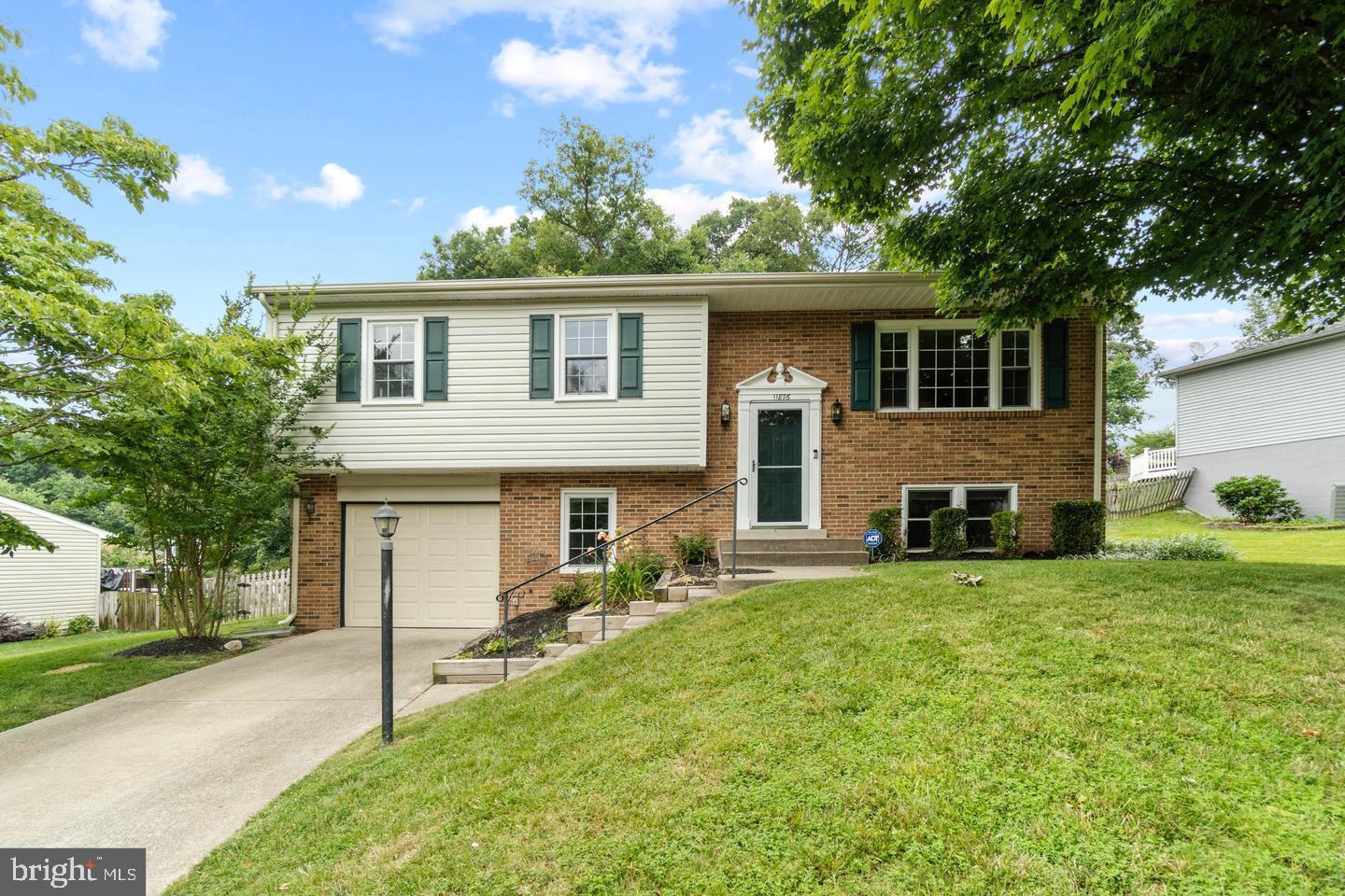 11876 CATOCTIN DR, WOODBRIDGE, Virginia 22192, 4 Bedrooms Bedrooms, ,3 BathroomsBathrooms,Residential,For sale,11876 CATOCTIN DR,VAPW2097604 MLS # VAPW2097604