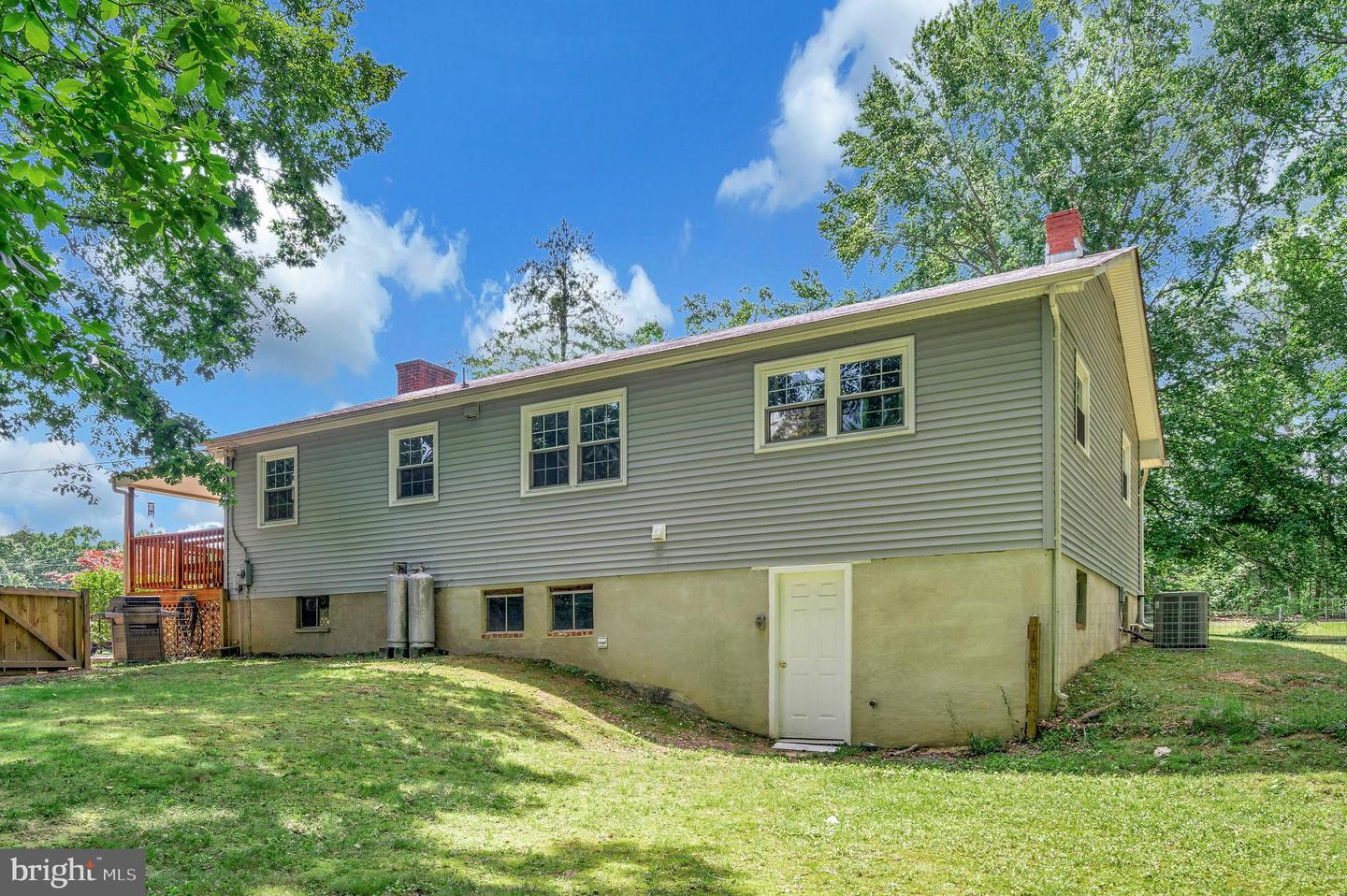 103 CROPP RD, FREDERICKSBURG, Virginia 22406, 3 Bedrooms Bedrooms, ,1 BathroomBathrooms,Residential,For sale,103 CROPP RD,VAST2040088 MLS # VAST2040088