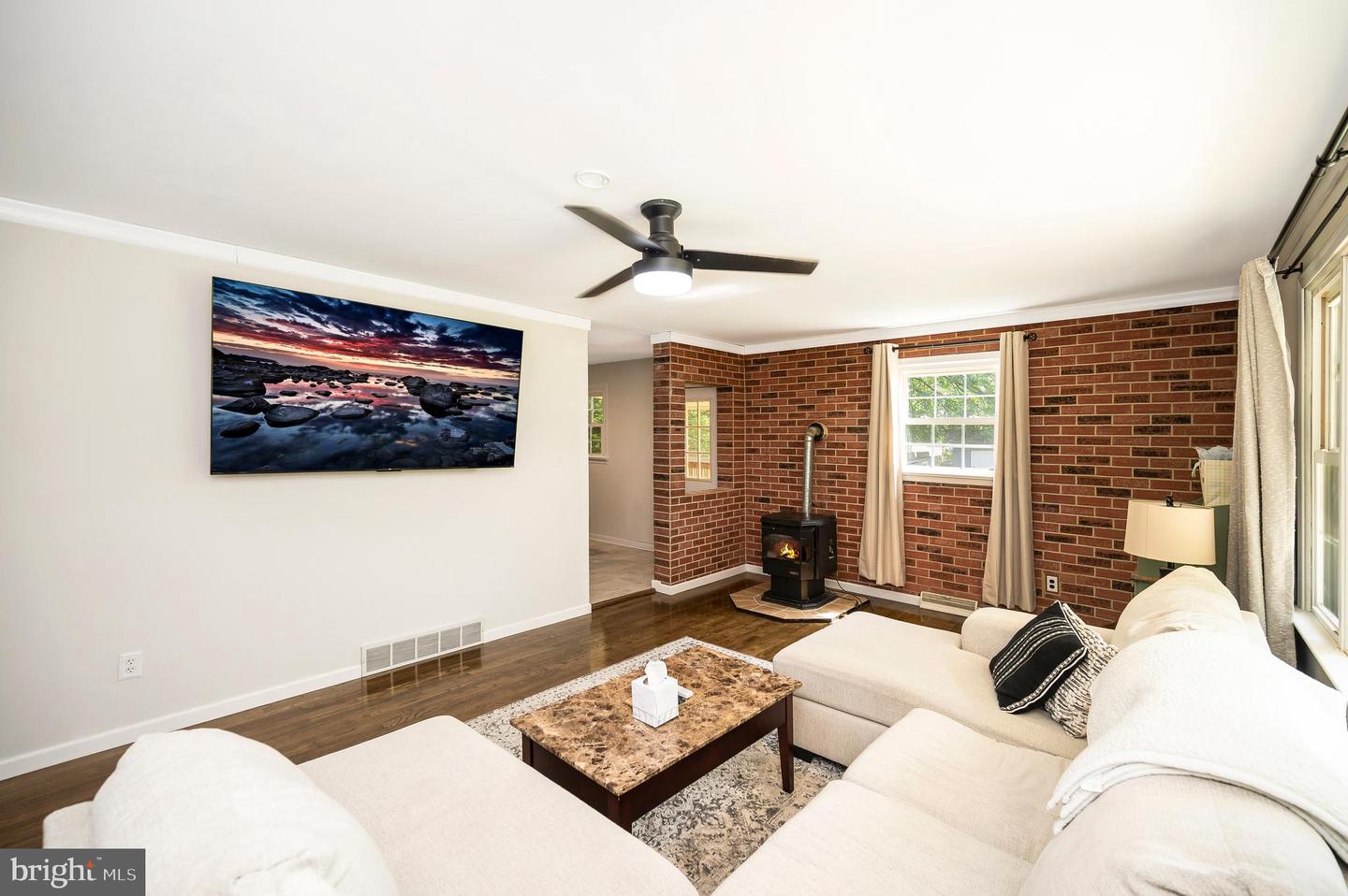103 CROPP RD, FREDERICKSBURG, Virginia 22406, 3 Bedrooms Bedrooms, ,1 BathroomBathrooms,Residential,For sale,103 CROPP RD,VAST2040088 MLS # VAST2040088
