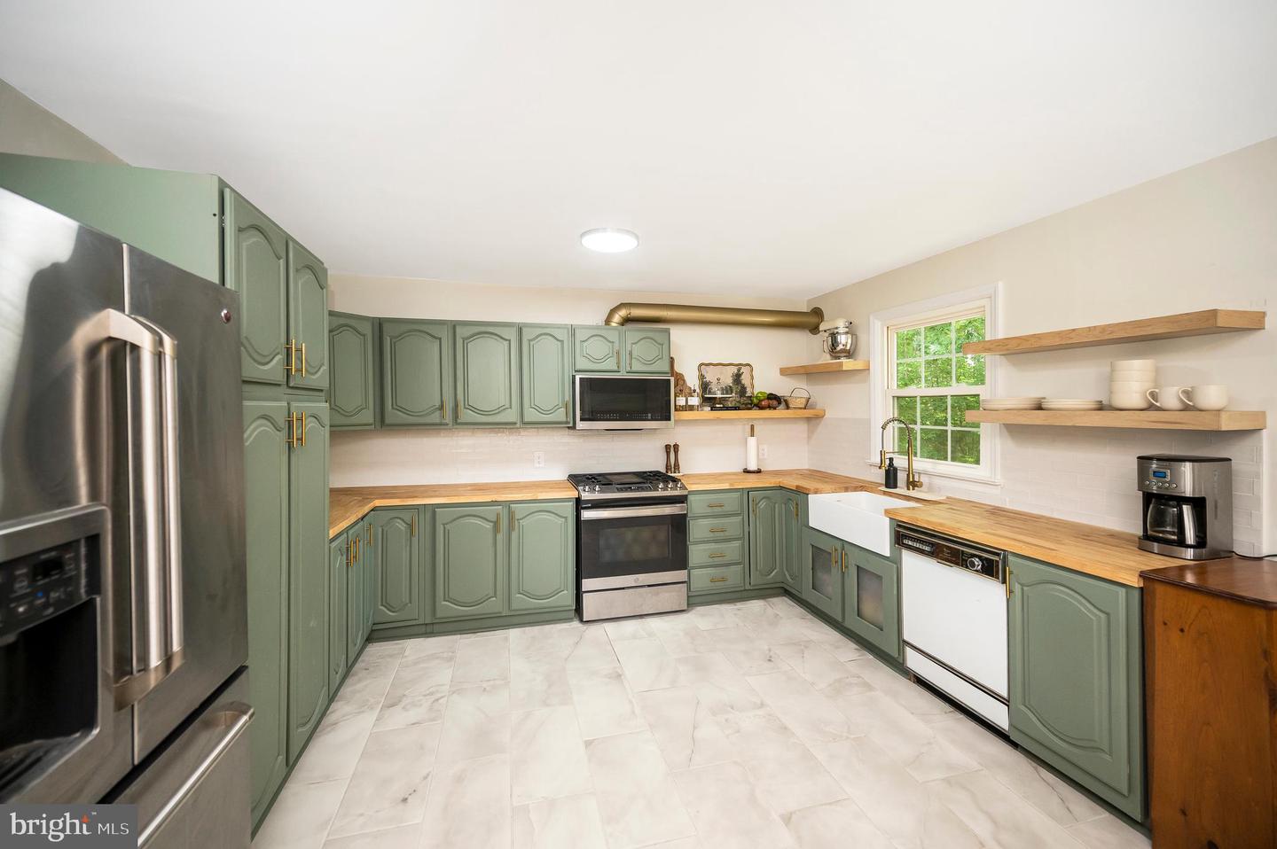 103 CROPP RD, FREDERICKSBURG, Virginia 22406, 3 Bedrooms Bedrooms, ,1 BathroomBathrooms,Residential,For sale,103 CROPP RD,VAST2040088 MLS # VAST2040088
