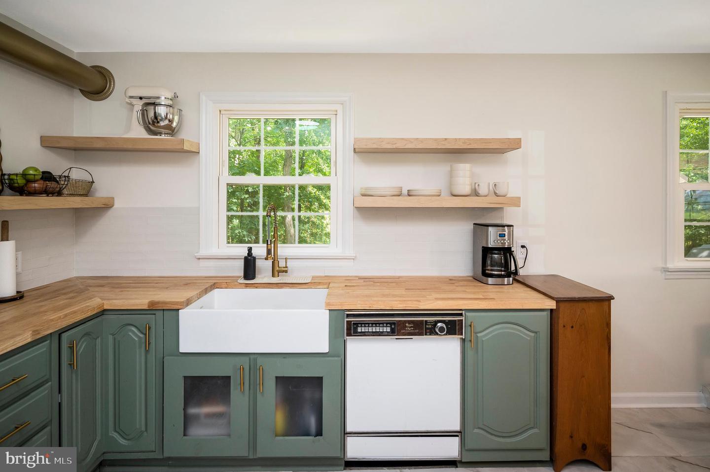 103 CROPP RD, FREDERICKSBURG, Virginia 22406, 3 Bedrooms Bedrooms, ,1 BathroomBathrooms,Residential,For sale,103 CROPP RD,VAST2040088 MLS # VAST2040088