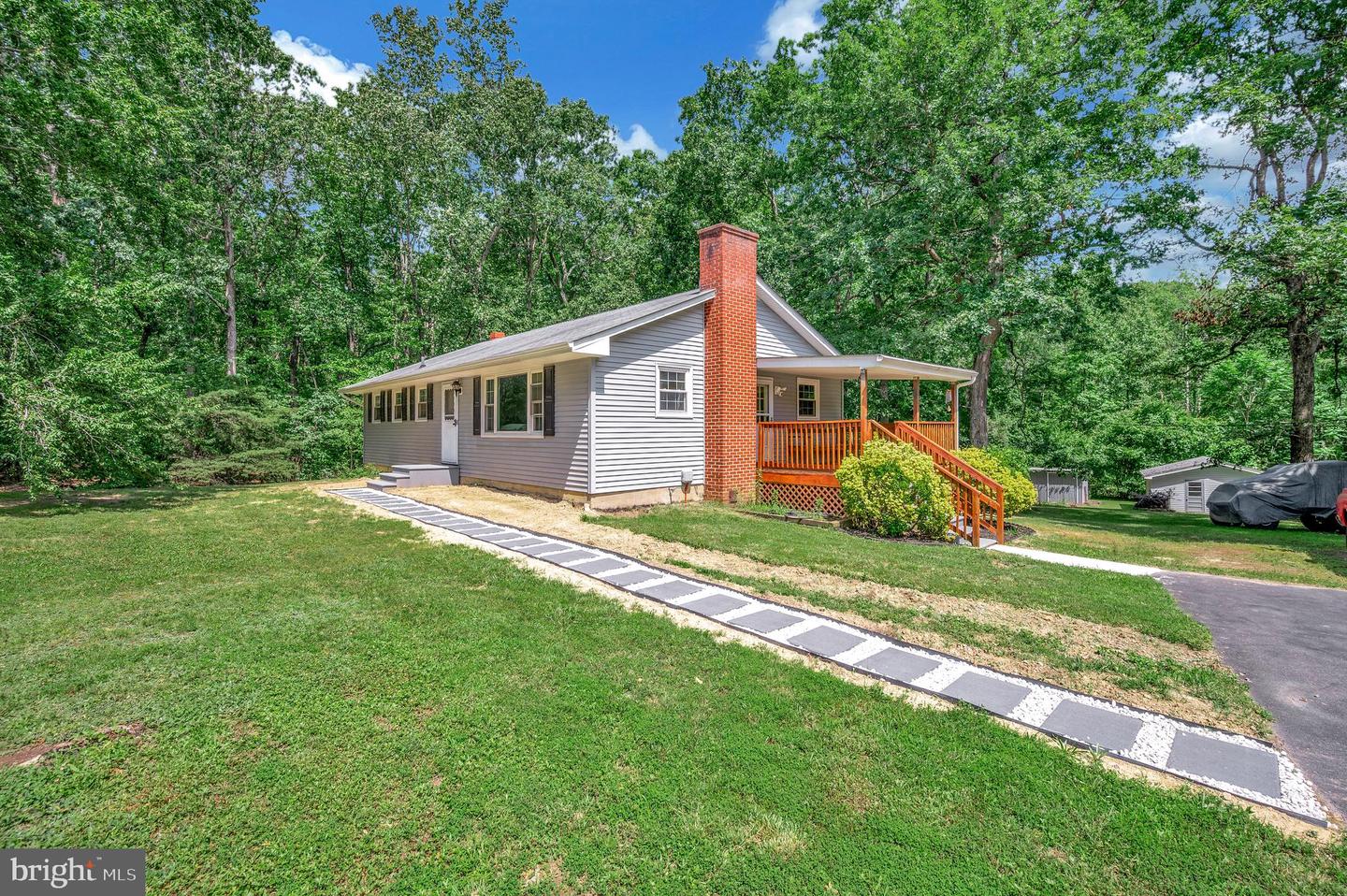 103 CROPP RD, FREDERICKSBURG, Virginia 22406, 3 Bedrooms Bedrooms, ,1 BathroomBathrooms,Residential,For sale,103 CROPP RD,VAST2040088 MLS # VAST2040088