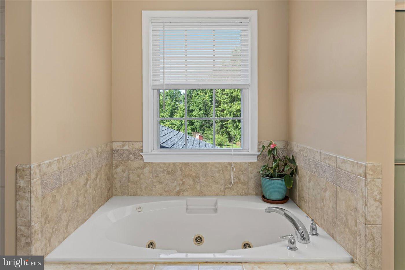 9330 SUNSHINE SCHOOL RD, WOODFORD, Virginia 22580, 4 Bedrooms Bedrooms, ,3 BathroomsBathrooms,Residential,For sale,9330 SUNSHINE SCHOOL RD,VACV2008356 MLS # VACV2008356