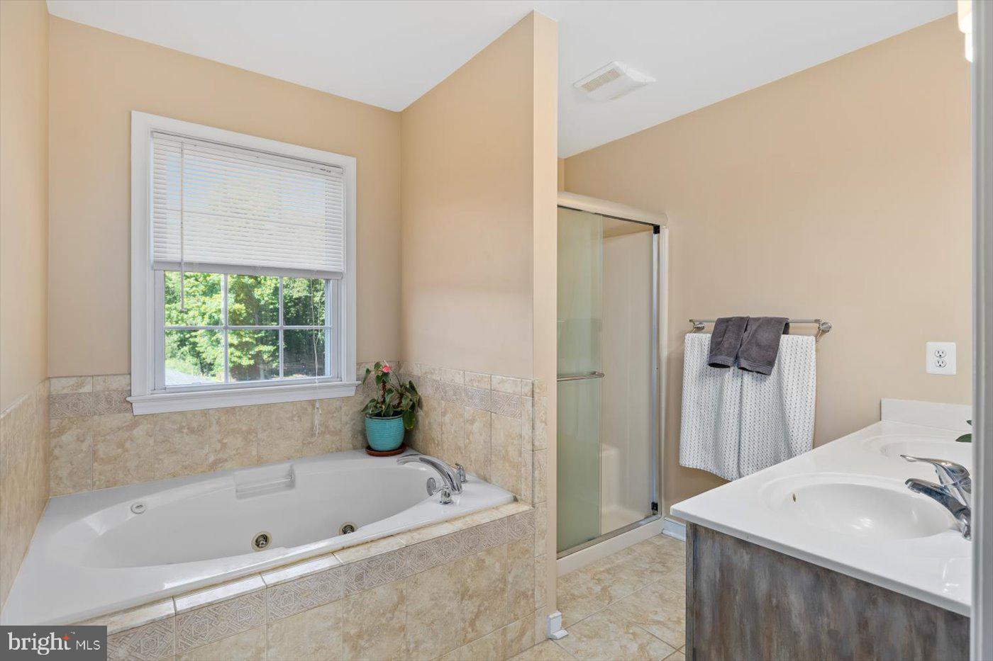 9330 SUNSHINE SCHOOL RD, WOODFORD, Virginia 22580, 4 Bedrooms Bedrooms, ,3 BathroomsBathrooms,Residential,For sale,9330 SUNSHINE SCHOOL RD,VACV2008356 MLS # VACV2008356