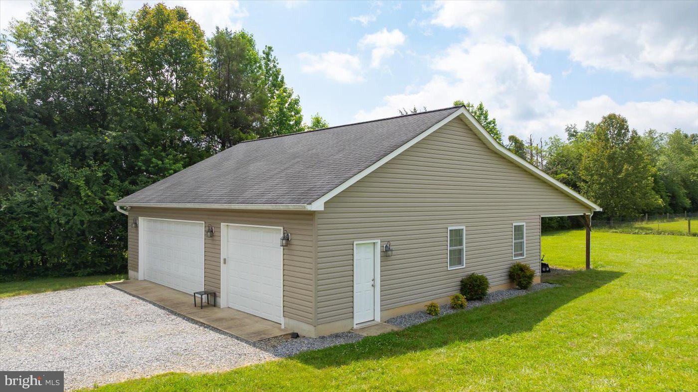 9330 SUNSHINE SCHOOL RD, WOODFORD, Virginia 22580, 4 Bedrooms Bedrooms, ,3 BathroomsBathrooms,Residential,For sale,9330 SUNSHINE SCHOOL RD,VACV2008356 MLS # VACV2008356