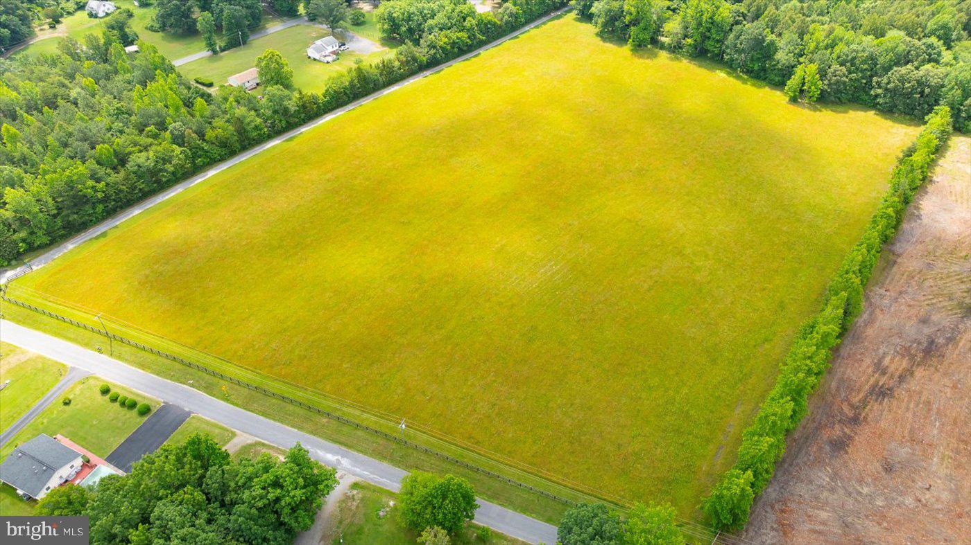 9330 SUNSHINE SCHOOL RD, WOODFORD, Virginia 22580, 4 Bedrooms Bedrooms, ,3 BathroomsBathrooms,Residential,For sale,9330 SUNSHINE SCHOOL RD,VACV2008356 MLS # VACV2008356