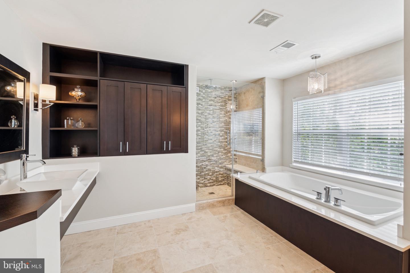 485 SPRING ST, HERNDON, Virginia 20170, 4 Bedrooms Bedrooms, ,5 BathroomsBathrooms,Residential,For sale,485 SPRING ST,VAFX2249384 MLS # VAFX2249384