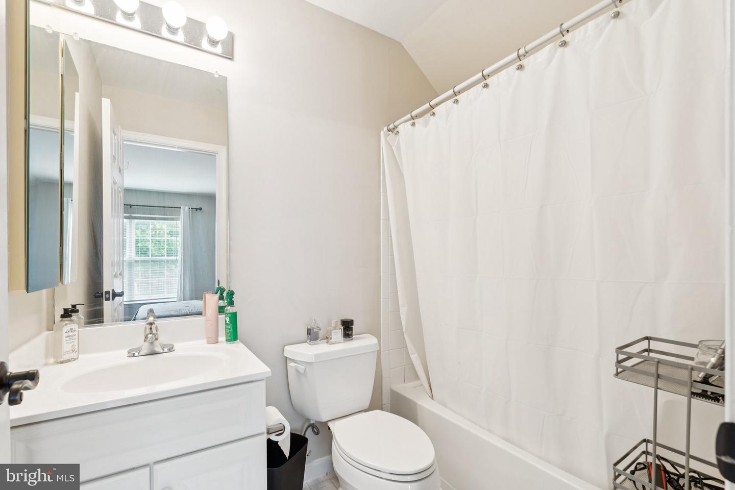 485 SPRING ST, HERNDON, Virginia 20170, 4 Bedrooms Bedrooms, ,5 BathroomsBathrooms,Residential,For sale,485 SPRING ST,VAFX2249384 MLS # VAFX2249384