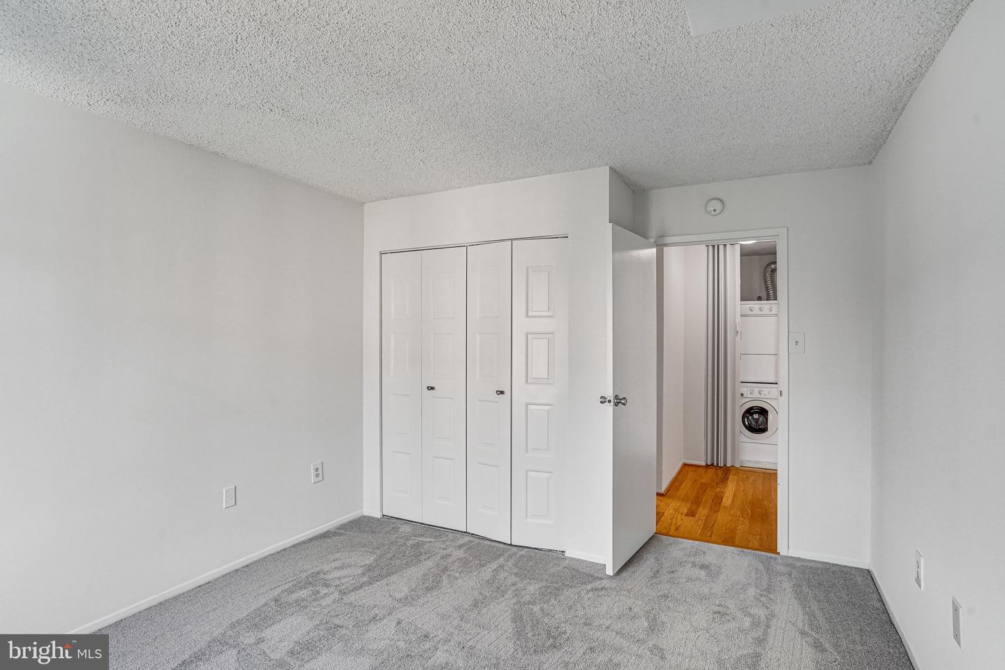 4500 S FOUR MILE RUN DR, ARLINGTON, Virginia 22204, 2 Bedrooms Bedrooms, ,2 BathroomsBathrooms,Residential,For sale,4500 S FOUR MILE RUN DR,VAAR2059662 MLS # VAAR2059662