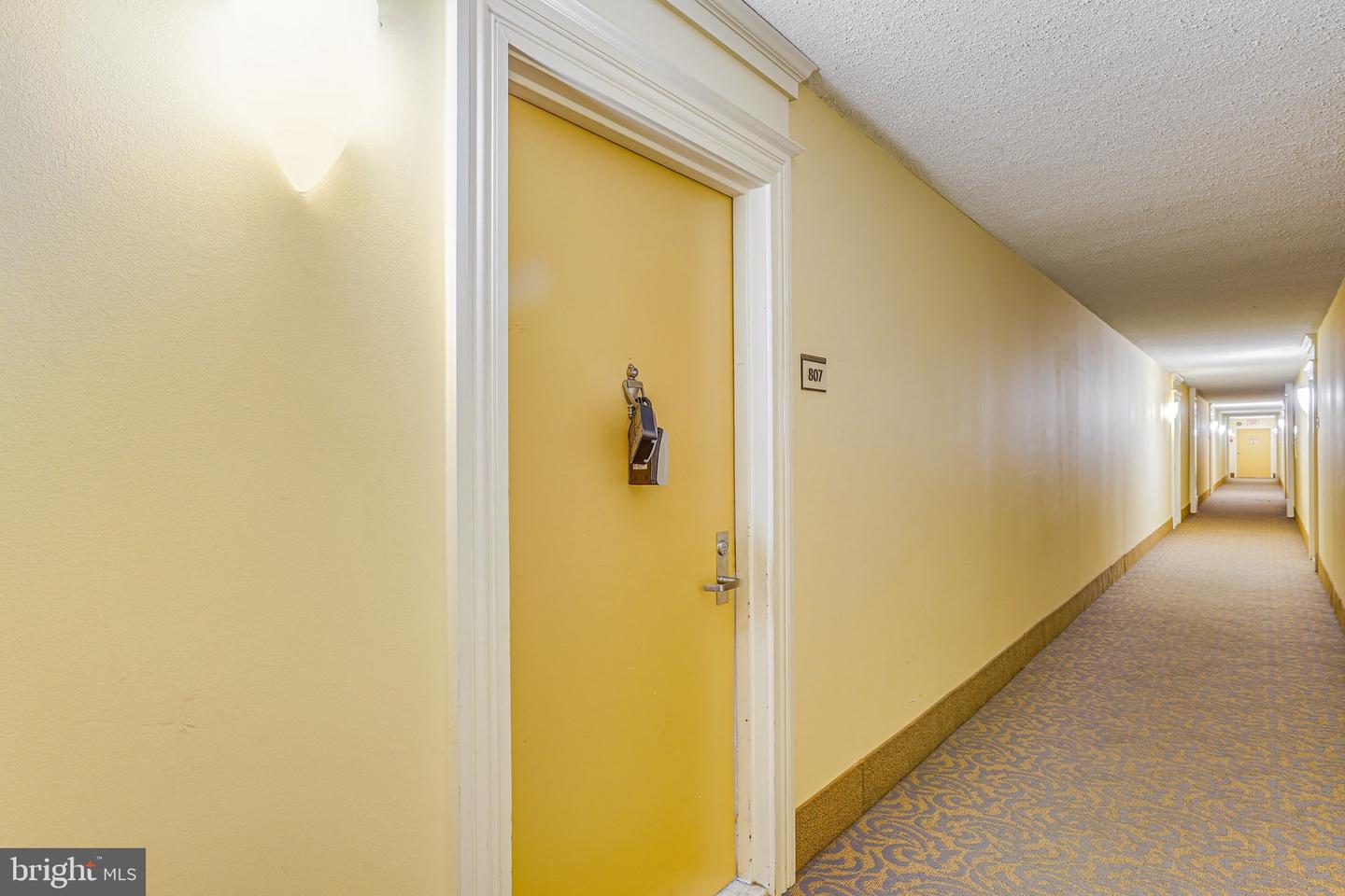 4500 S FOUR MILE RUN DR, ARLINGTON, Virginia 22204, 2 Bedrooms Bedrooms, ,2 BathroomsBathrooms,Residential,For sale,4500 S FOUR MILE RUN DR,VAAR2059662 MLS # VAAR2059662