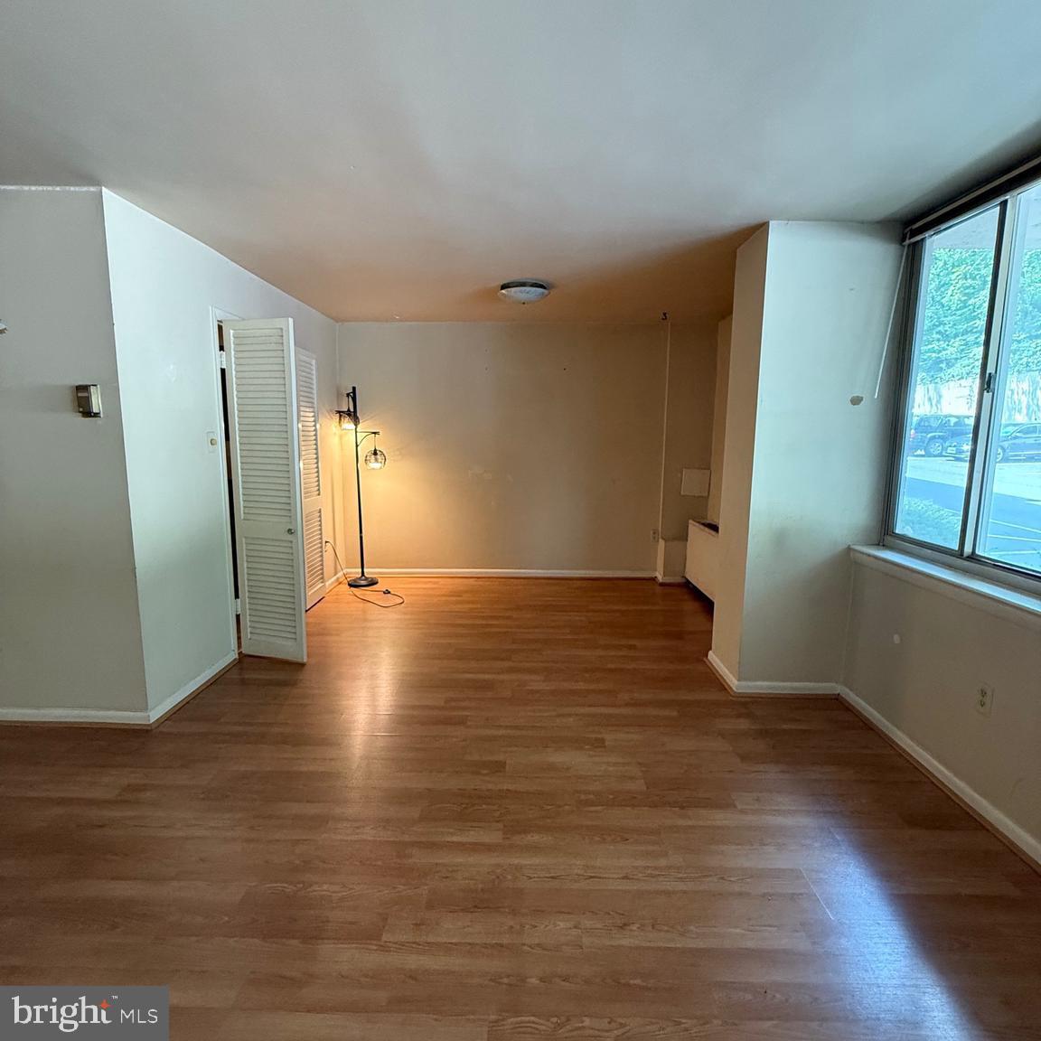 5565 COLUMBIA PIKE #210, ARLINGTON, Virginia 22204, 1 Bedroom Bedrooms, ,1 BathroomBathrooms,Residential,For sale,5565 COLUMBIA PIKE #210,VAAR2059670 MLS # VAAR2059670