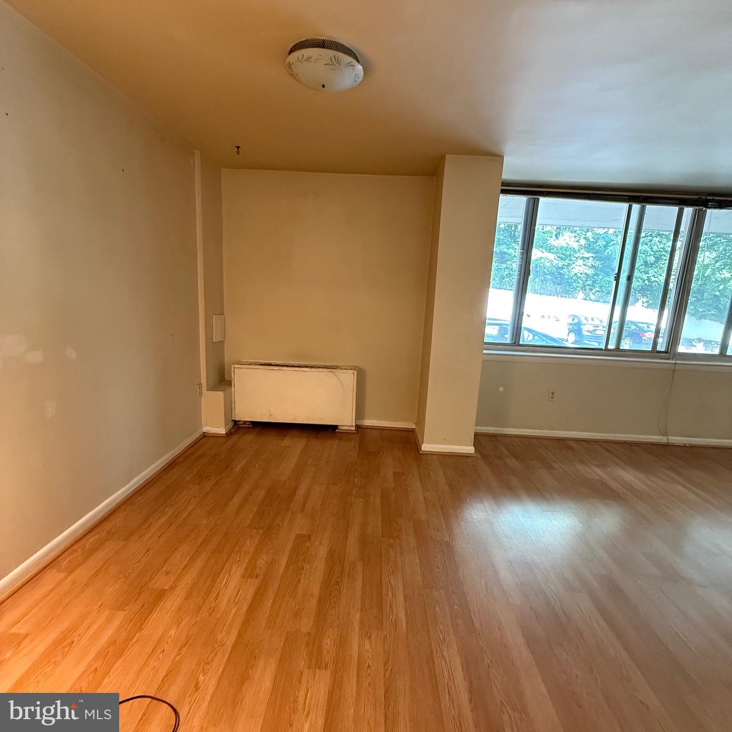 5565 COLUMBIA PIKE #210, ARLINGTON, Virginia 22204, 1 Bedroom Bedrooms, ,1 BathroomBathrooms,Residential,For sale,5565 COLUMBIA PIKE #210,VAAR2059670 MLS # VAAR2059670