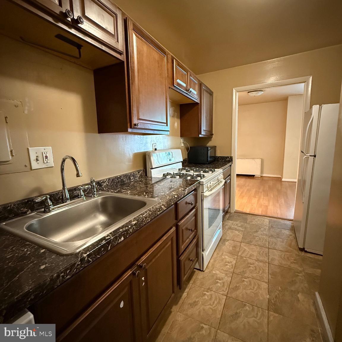 5565 COLUMBIA PIKE #210, ARLINGTON, Virginia 22204, 1 Bedroom Bedrooms, ,1 BathroomBathrooms,Residential,For sale,5565 COLUMBIA PIKE #210,VAAR2059670 MLS # VAAR2059670