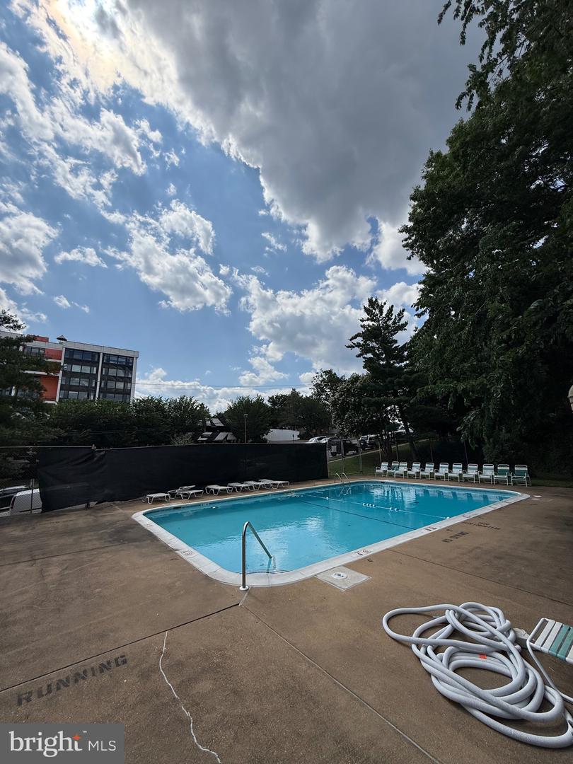5565 COLUMBIA PIKE #210, ARLINGTON, Virginia 22204, 1 Bedroom Bedrooms, ,1 BathroomBathrooms,Residential,For sale,5565 COLUMBIA PIKE #210,VAAR2059670 MLS # VAAR2059670