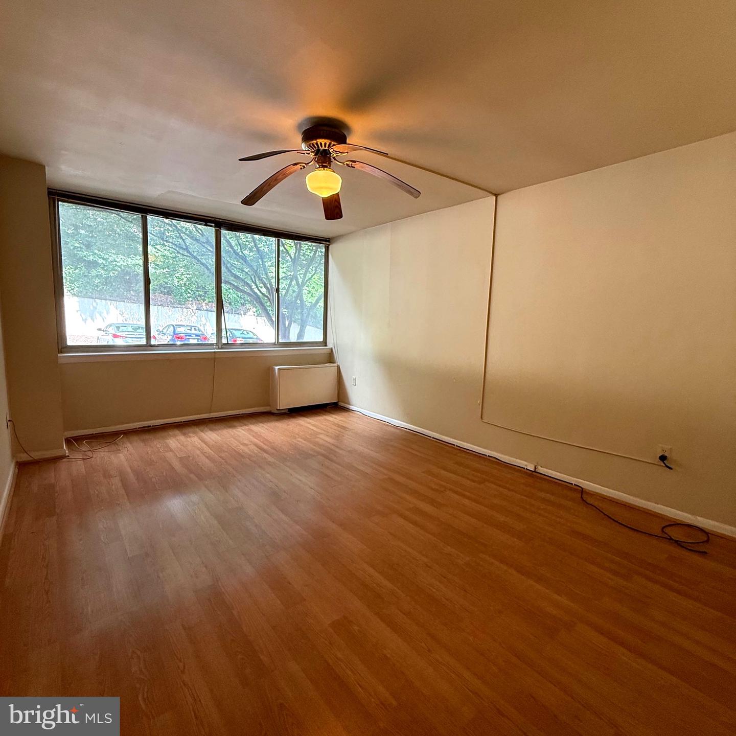5565 COLUMBIA PIKE #210, ARLINGTON, Virginia 22204, 1 Bedroom Bedrooms, ,1 BathroomBathrooms,Residential,For sale,5565 COLUMBIA PIKE #210,VAAR2059670 MLS # VAAR2059670