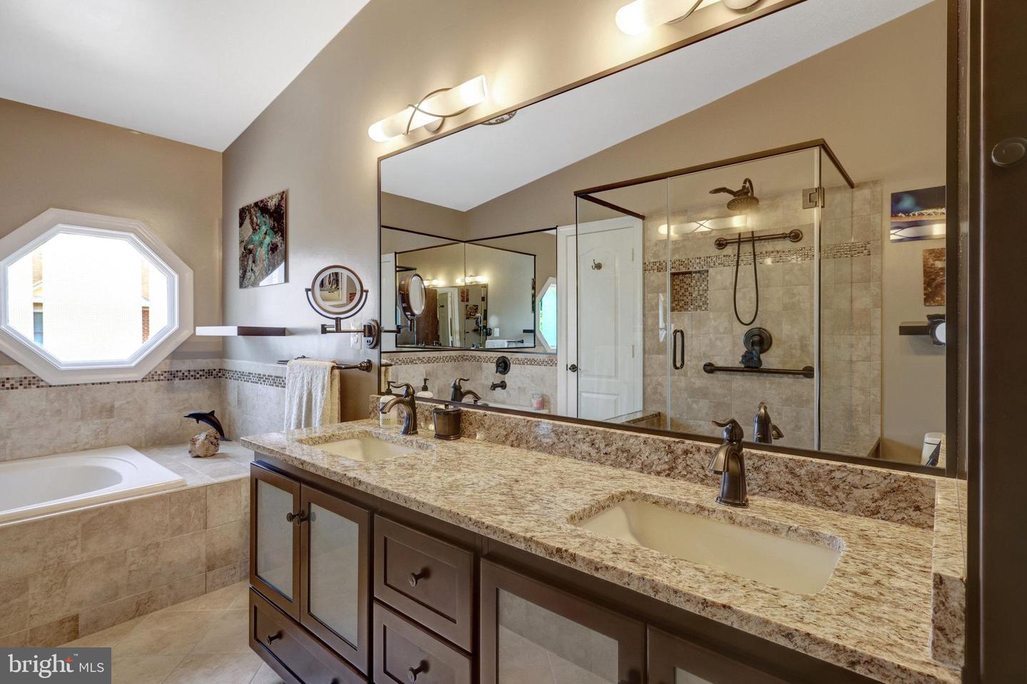 8162 MADRILLON CT, VIENNA, Virginia 22182, 3 Bedrooms Bedrooms, ,2 BathroomsBathrooms,Residential,For sale,8162 MADRILLON CT,VAFX2249476 MLS # VAFX2249476